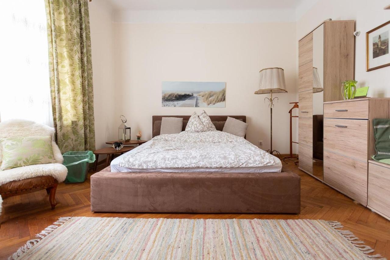 Huebsches Privatzimmer Mit Bad Perchtoldsdorf Exterior photo